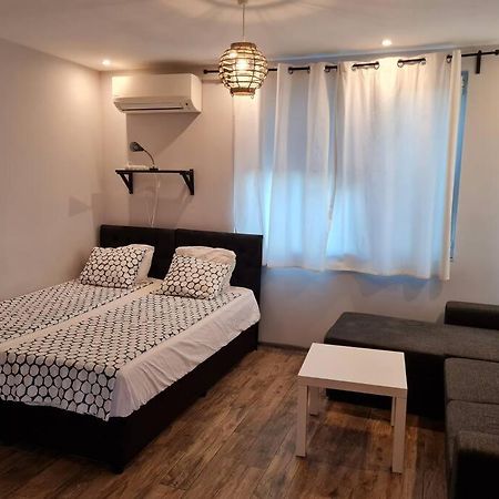 Studio Slavyanska Varna ภายนอก รูปภาพ